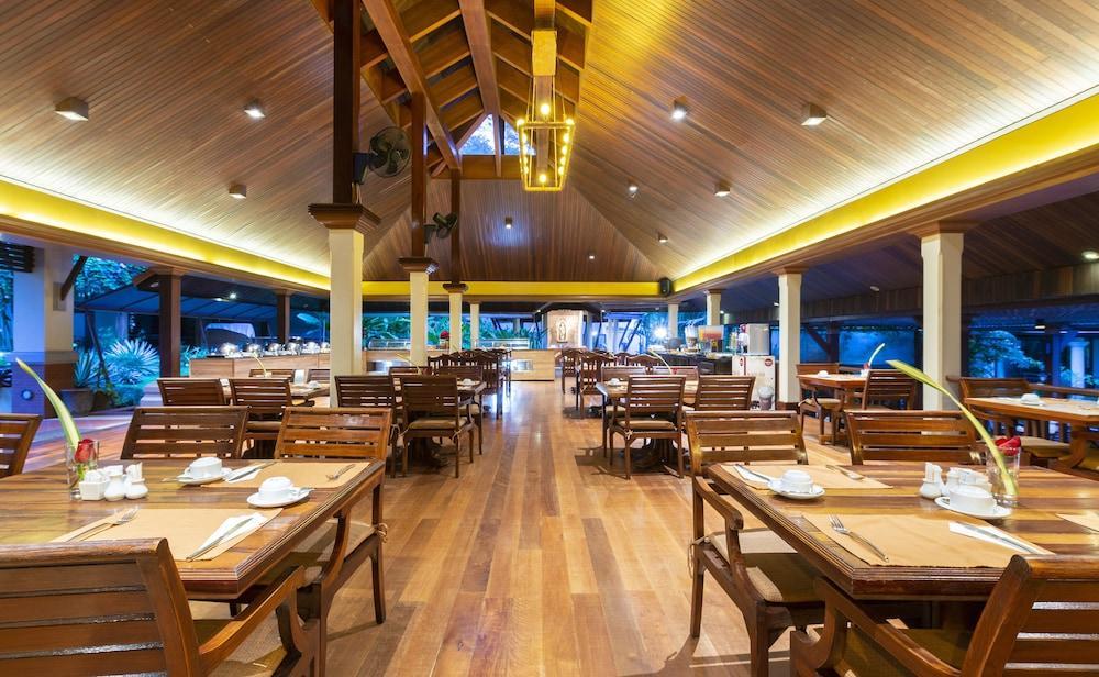 Khaolak Bayfront Resort Takuapa Екстериор снимка