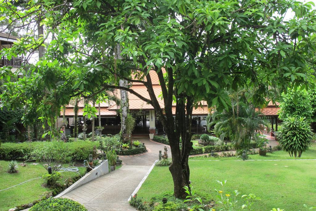 Khaolak Bayfront Resort Takuapa Екстериор снимка