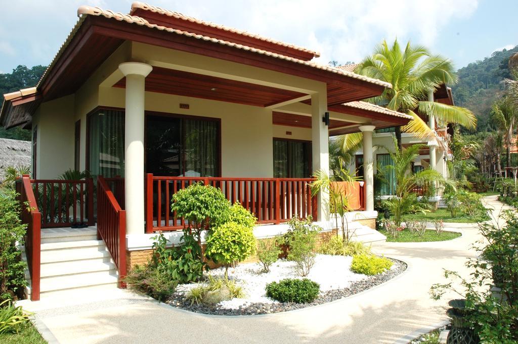 Khaolak Bayfront Resort Takuapa Екстериор снимка