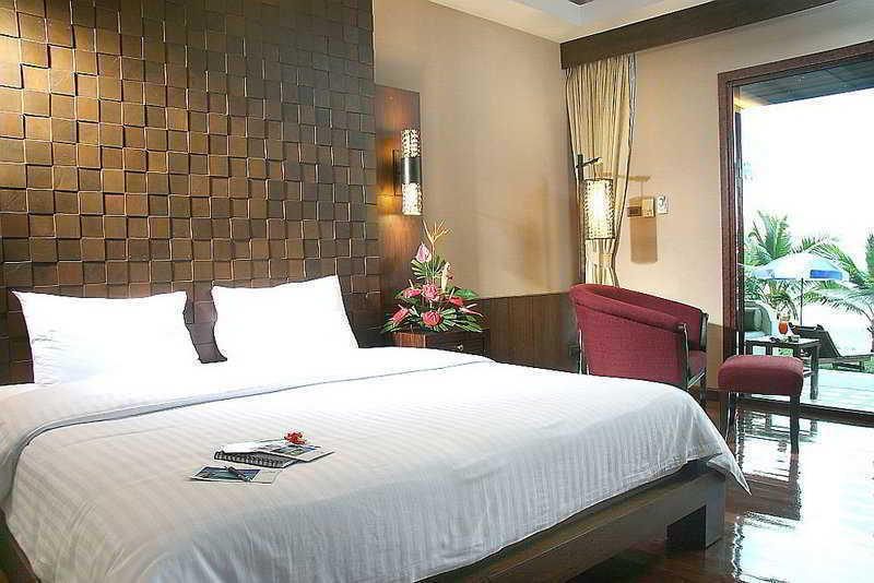 Khaolak Bayfront Resort Takuapa Екстериор снимка
