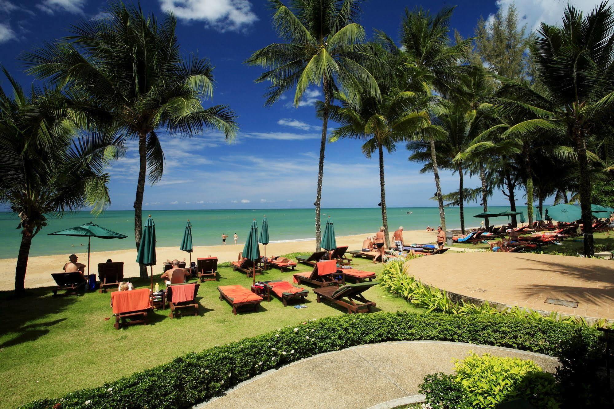 Khaolak Bayfront Resort Takuapa Екстериор снимка