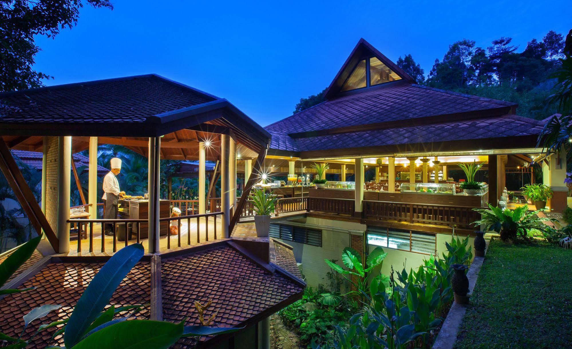 Khaolak Bayfront Resort Takuapa Екстериор снимка