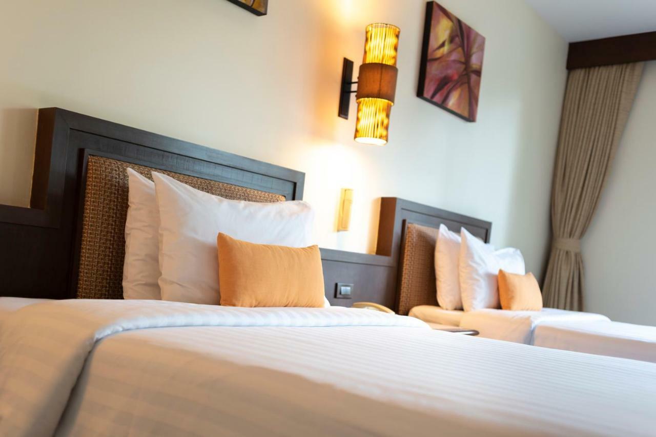 Khaolak Bayfront Resort Takuapa Екстериор снимка