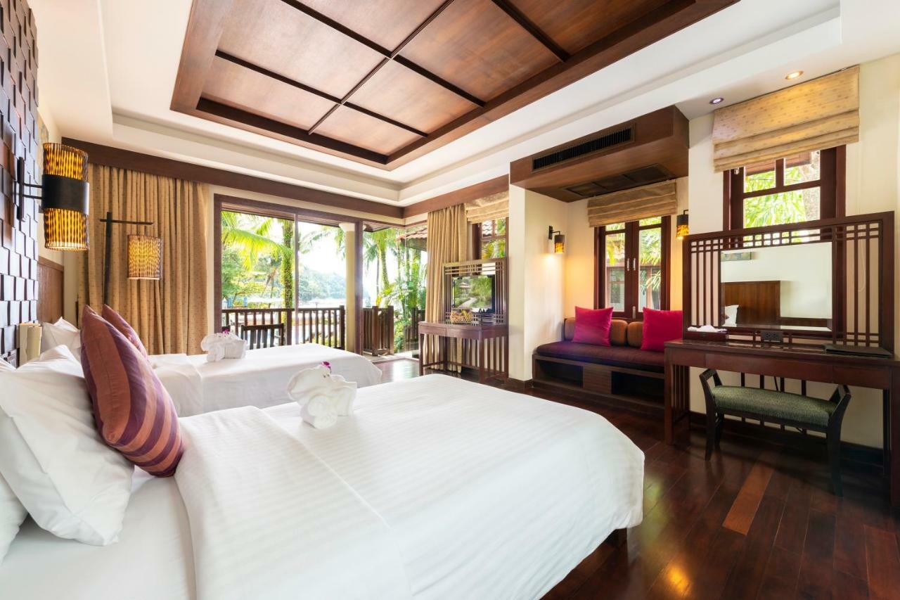 Khaolak Bayfront Resort Takuapa Екстериор снимка