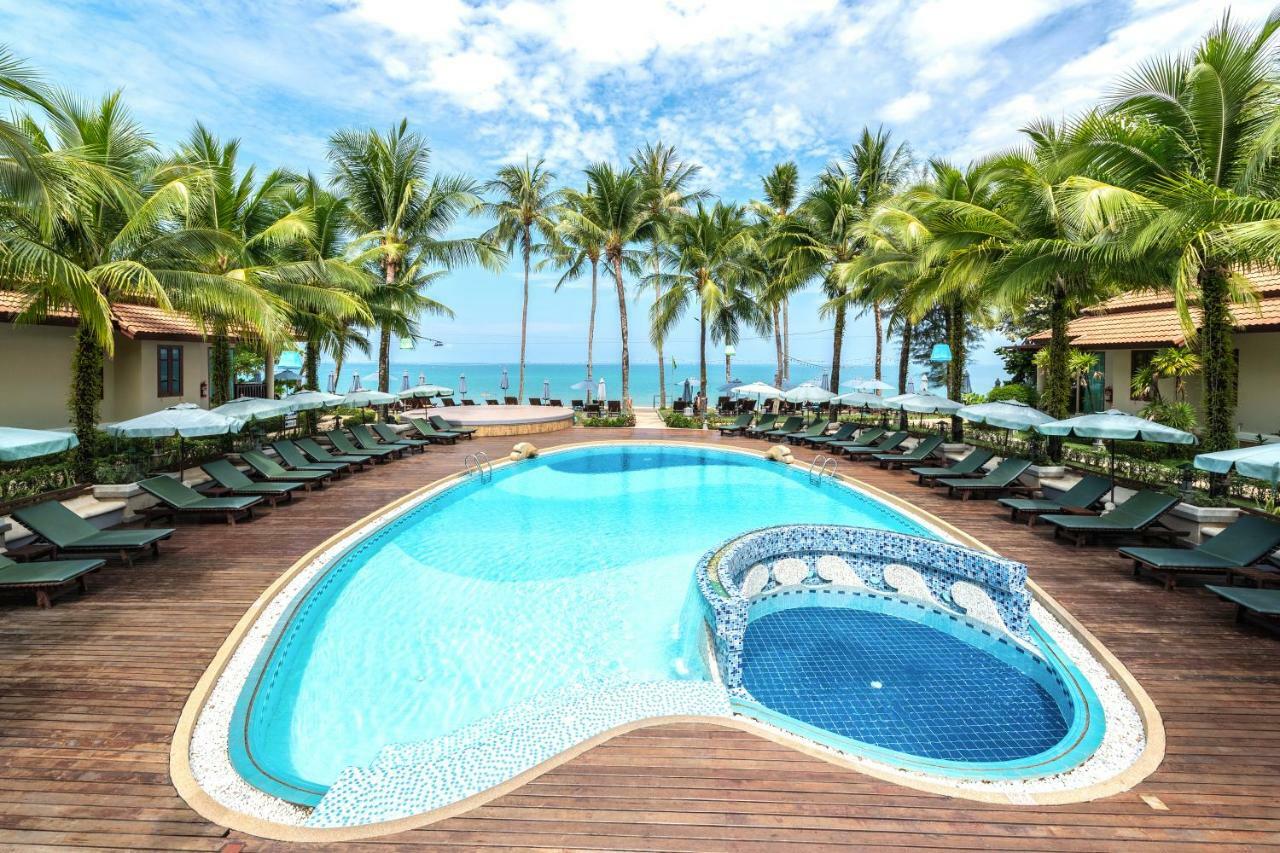 Khaolak Bayfront Resort Takuapa Екстериор снимка