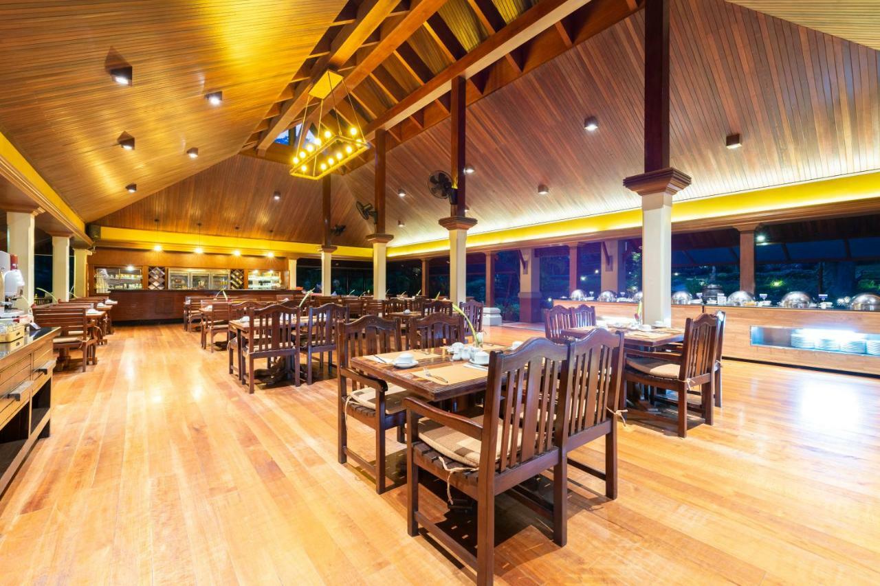 Khaolak Bayfront Resort Takuapa Екстериор снимка