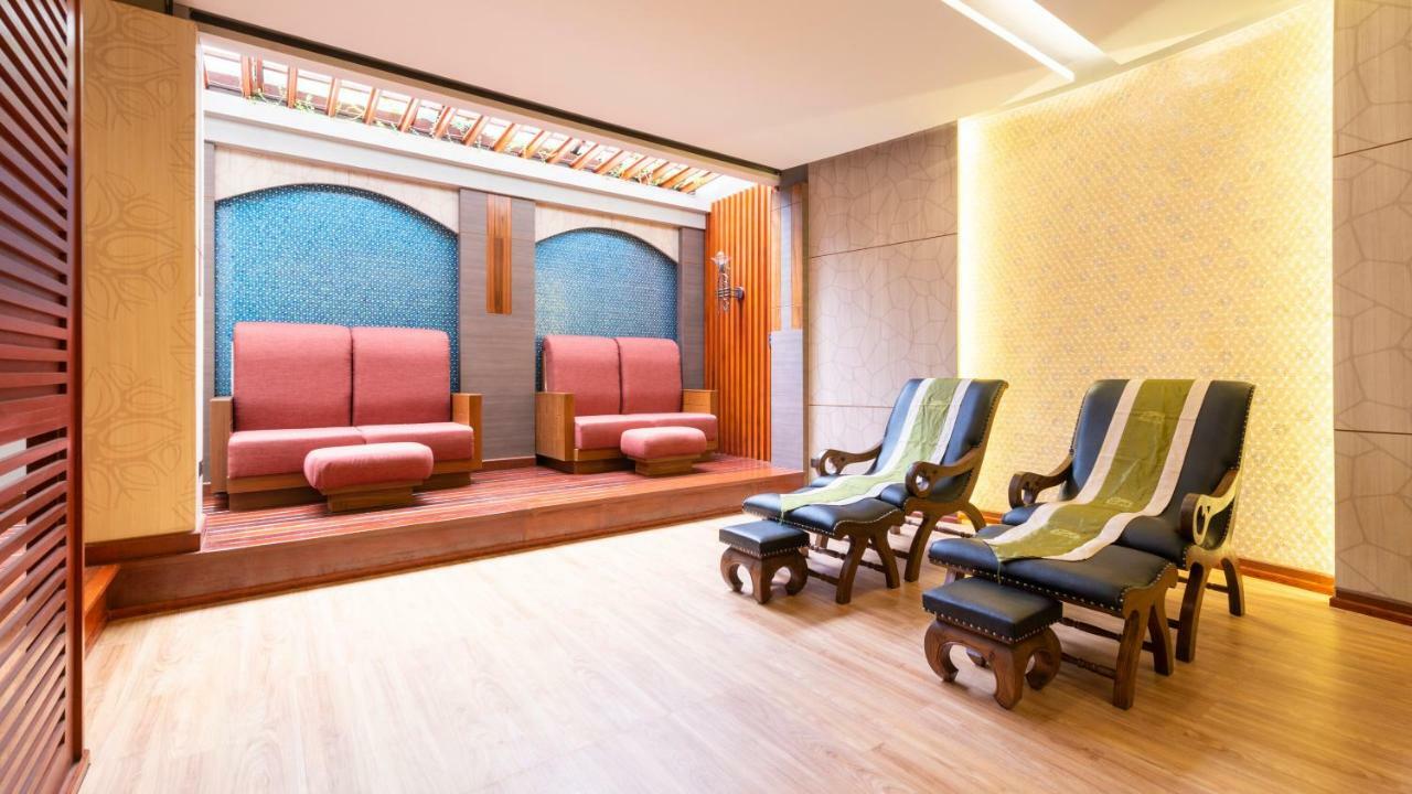 Khaolak Bayfront Resort Takuapa Екстериор снимка