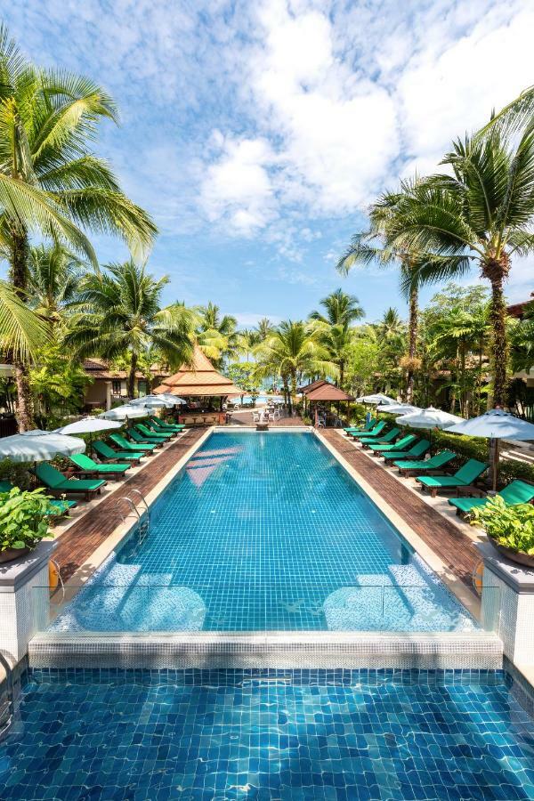 Khaolak Bayfront Resort Takuapa Екстериор снимка